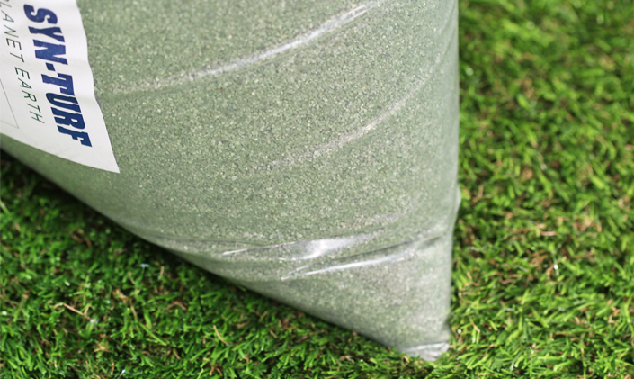 Green Sand Synthetic Grass Artificial Grass Tools Installation L.A.